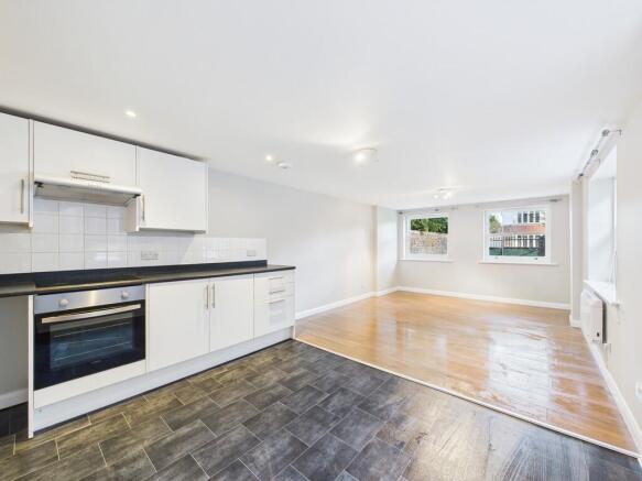 CAM03519G0-PR0423...