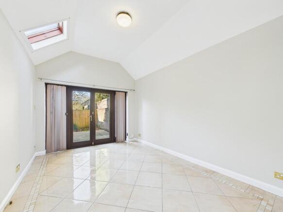 CAM03519G0-PR0423...