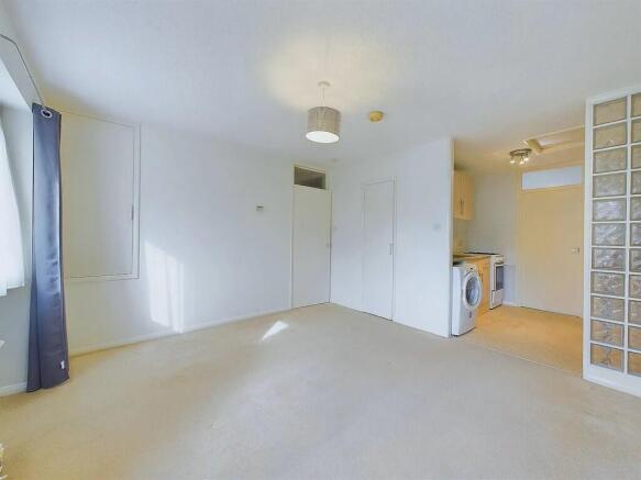 CAM03423G0-PR0324...