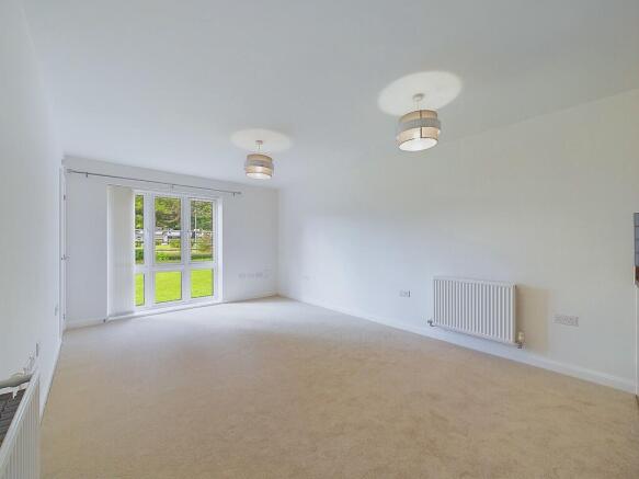 CAM03519G0-PR0117...