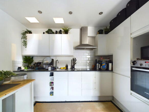 CAM02619G0-PR0250...