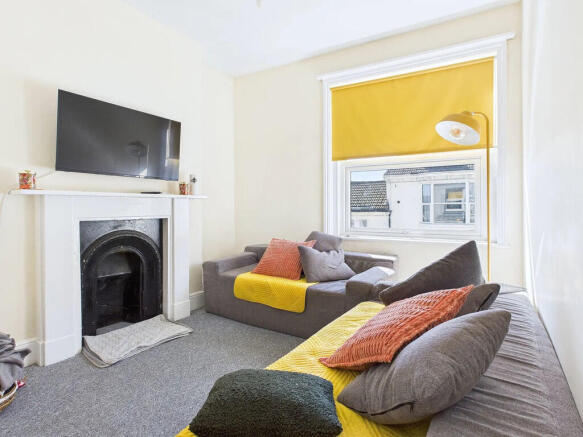 CAM03987G0-PR0223...