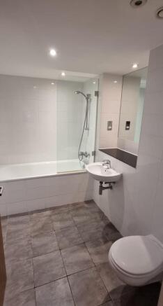 1012 bath