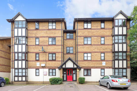 Somerset Gardens, N17