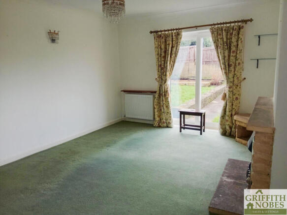 Lounge and View of Garden.JPG