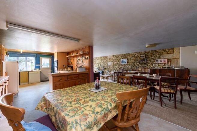 Kitchen/Dining Room