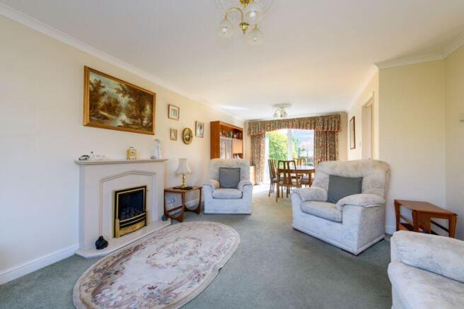 Sitting/Dining Room