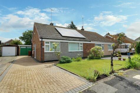 Alsager - 2 bedroom semi-detached bungalow for ...