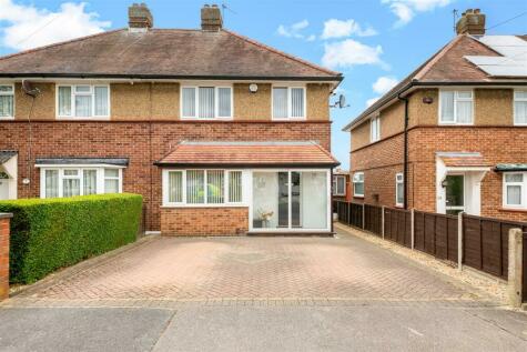 Hayes - 3 bedroom semi-detached house for sale