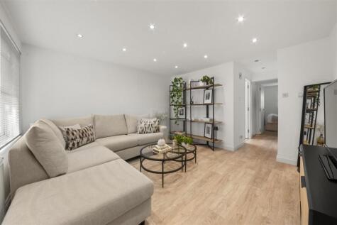 Abbotswood Way, Hayes