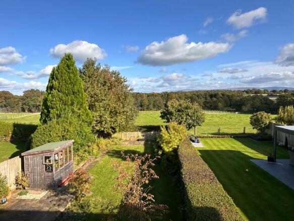 Garden & Views