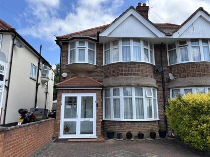 Chestnut Grove, Wembley