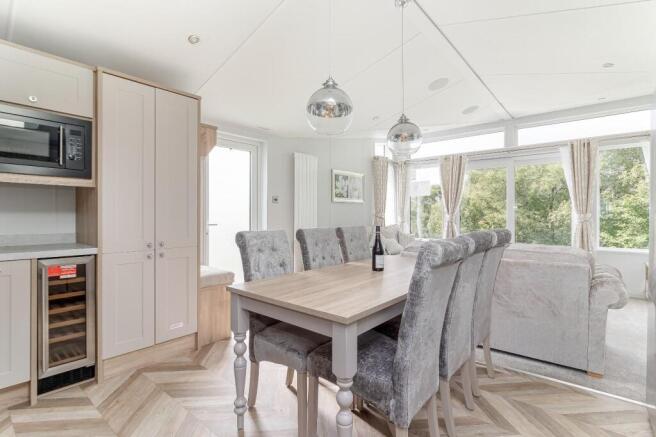 Living Dining Kitchen - E.jpg