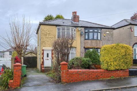 Lyndhurst Avenue, Blackburn, BB1