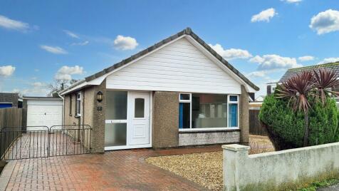 Falmouth - 2 bedroom detached bungalow for sale