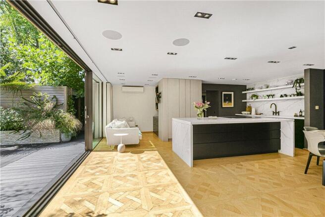 Kitchen/Dining
