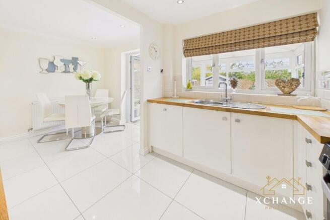 Kitchen/Dining