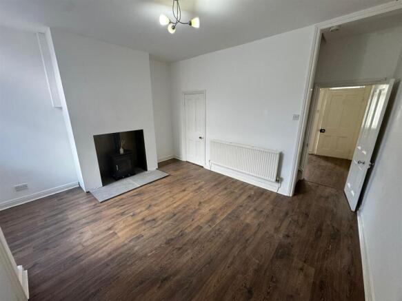 WhatsApp Image 2025-09-23 at 15.24.48.jpeg