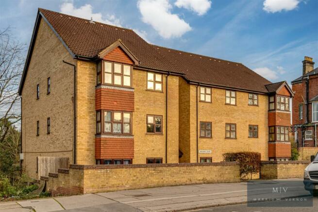 Archers Court Flat 1 MV-14.jpg