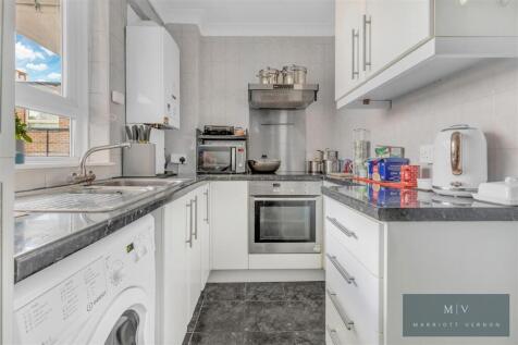 Altyre Road, Croydon