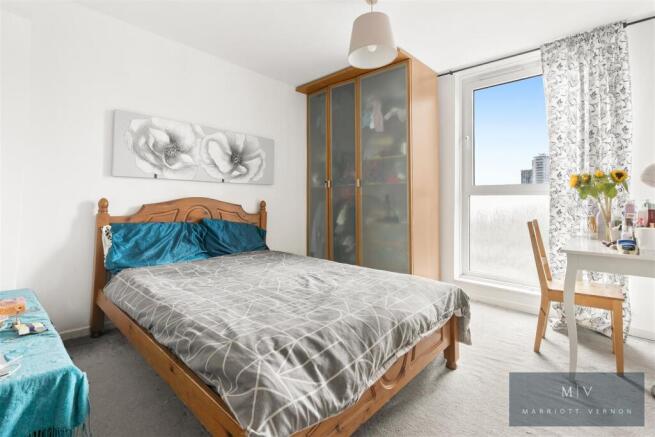 Maybourne Grange 21 MV-6.jpg