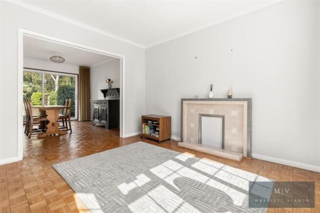 Lloyd Park Avenue 12B MV-5.jpg