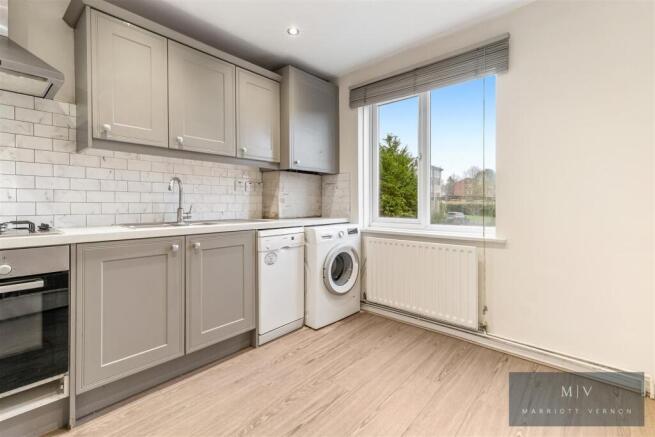 Bardsley Close 25 MV-1.jpg