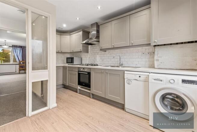 Bardsley Close 25 MV-2.jpg