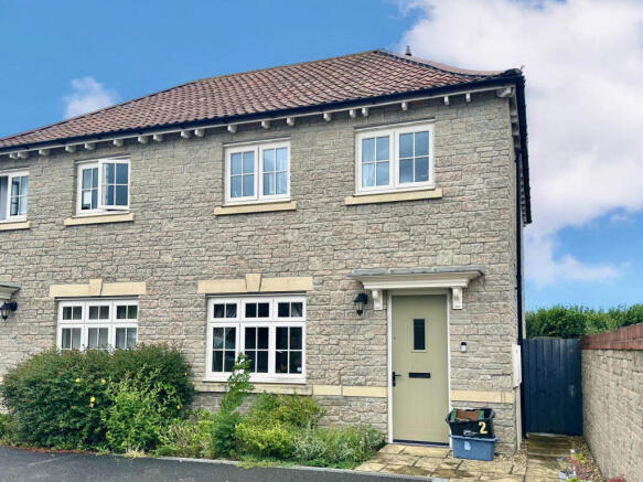 3 Bedroom semi-detached house