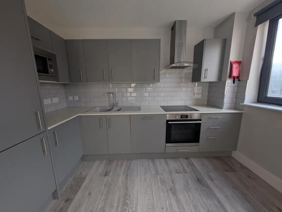 4 Bedroom Flat For Rent
