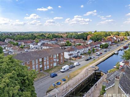 South Ordnance Road, Enfield