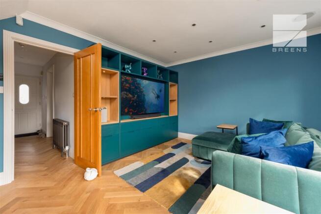 8 Belmont Close_0001.jpg