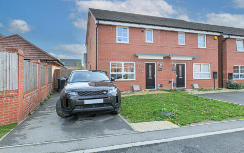 Cicely Grove, Melksham