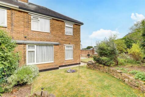 Campbell Drive, Carlton, Nottinghamshire, NG4 1RD