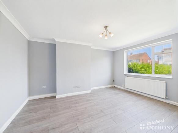 CAM02773G0-PR0298-STILL001