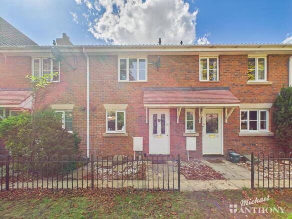 CAM02773G0-PR0353-STILL025