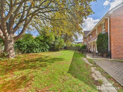 Long Hale, Pitstone, Bedfordshire