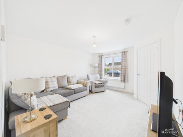 CAM02773G0-PR0369-STILL015