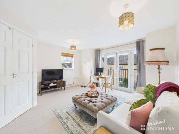 CAM02773G0-PR0383-STILL011