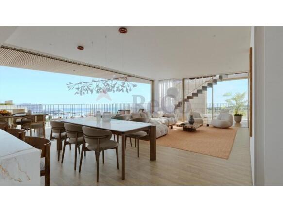T4 Penthouse
