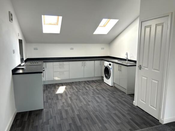 Kitchen T202506061341.jpg