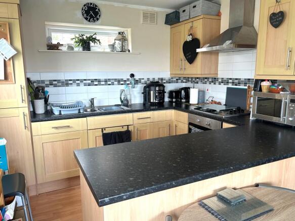 Kitchen T202509221043.jpg