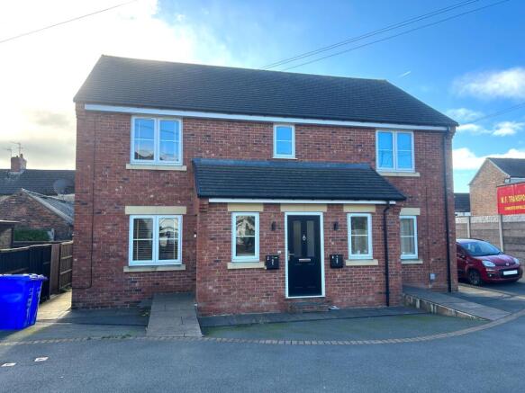 Front T202511241452.jpg