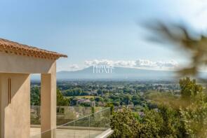 Photo of Provence-Alps-Cote d`Azur, Vaucluse, Vedne