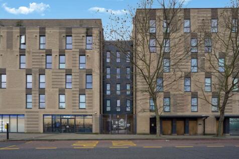 Clarence Avenue, Ilford, IG2