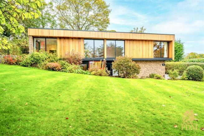 8 Fern Close, Bramcote, Nottingham, NG9 3DF