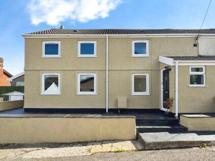 Crown Road, Kenfig Hill, Bridgend, CF33 6EN
