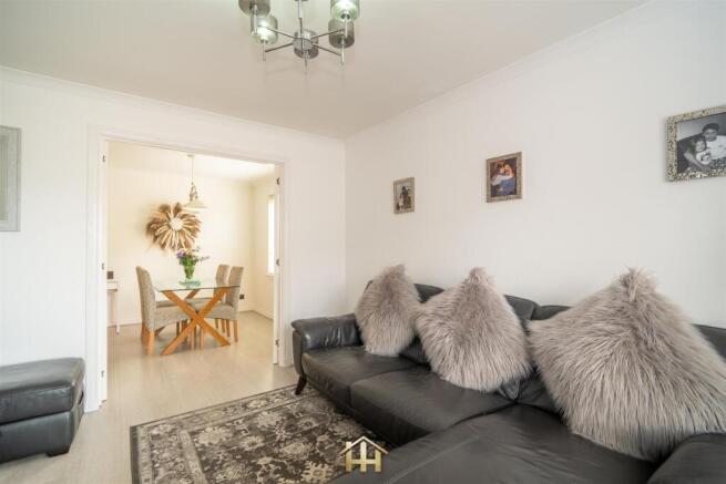 6 Cobden Court DD3 6BX 280425 EDIT (34 of 70).jpg