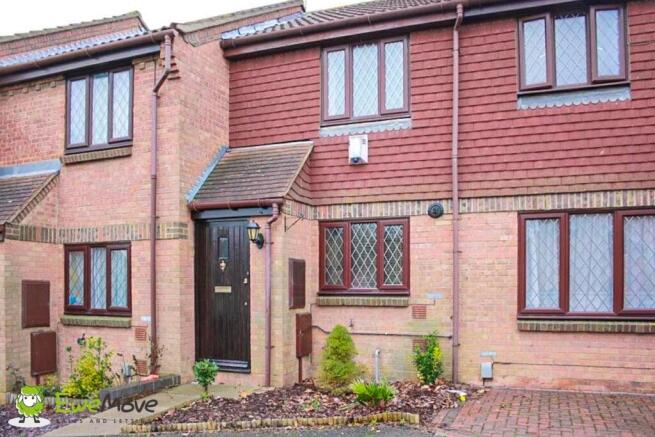 Front of house at Larchwood by Ben Brind EweMove S