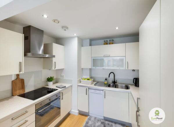 Kitchen at Monument Court by Ben Brind EweMove Sal